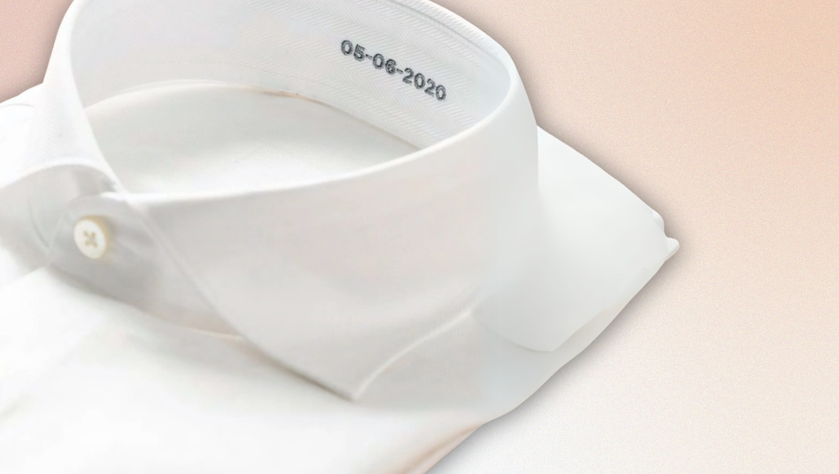 Weißes Hochzeitshemd mit eingesticktem Datum von Feiner Zwirn